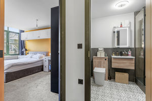 Photo 16- click for photo gallery